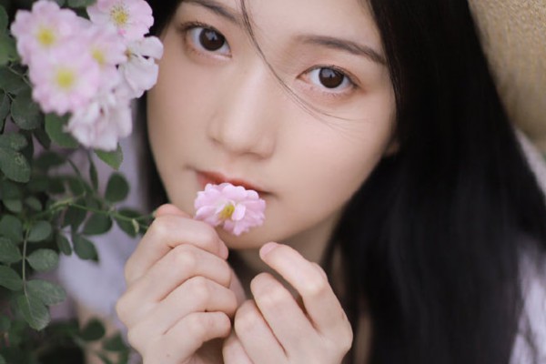 “武汉独一份,桑拿名流馆,养生新体验!” “武汉独一份,桑拿名流馆,养生新体验!”